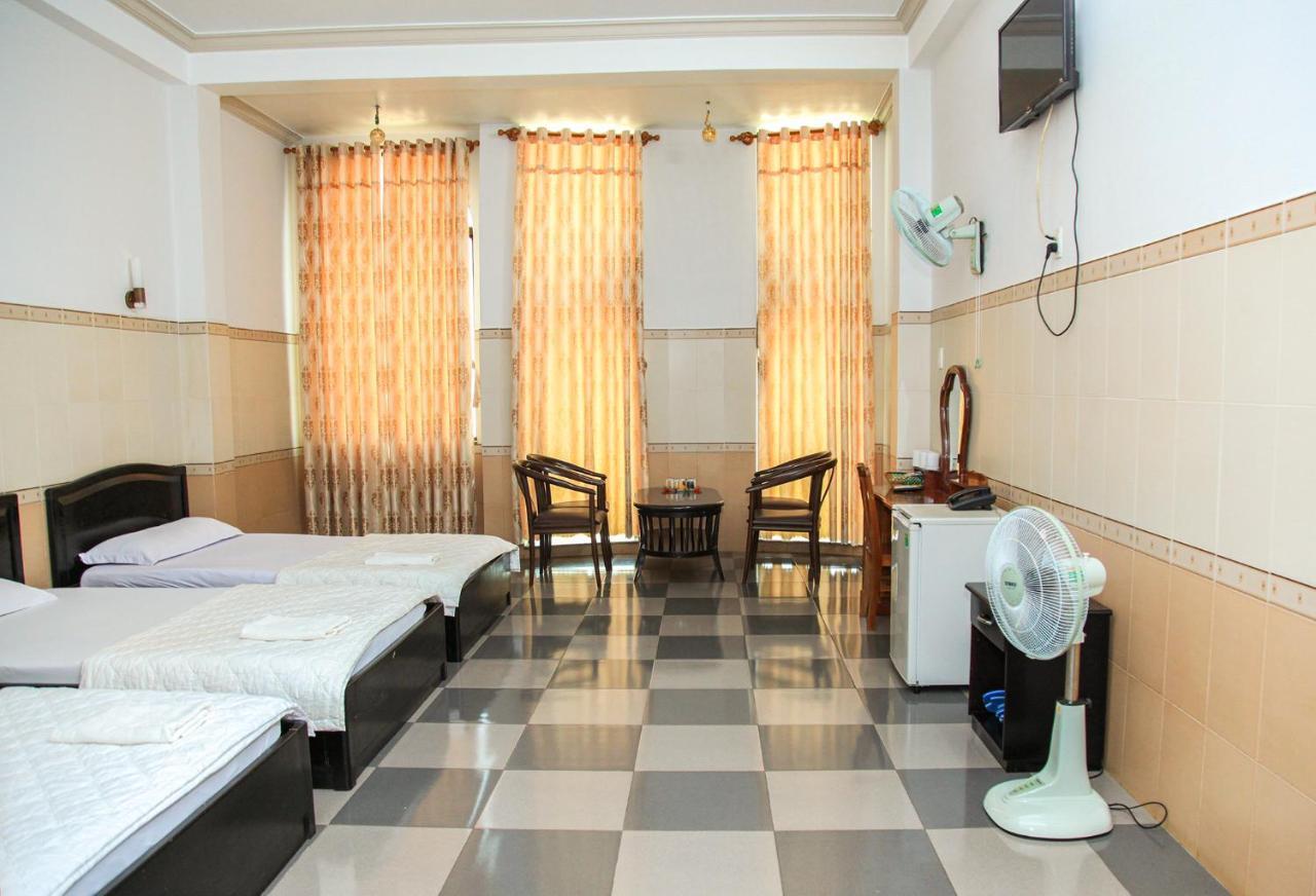 Khách Sạn Hồng Kông Buon Ma Thuot Exterior foto