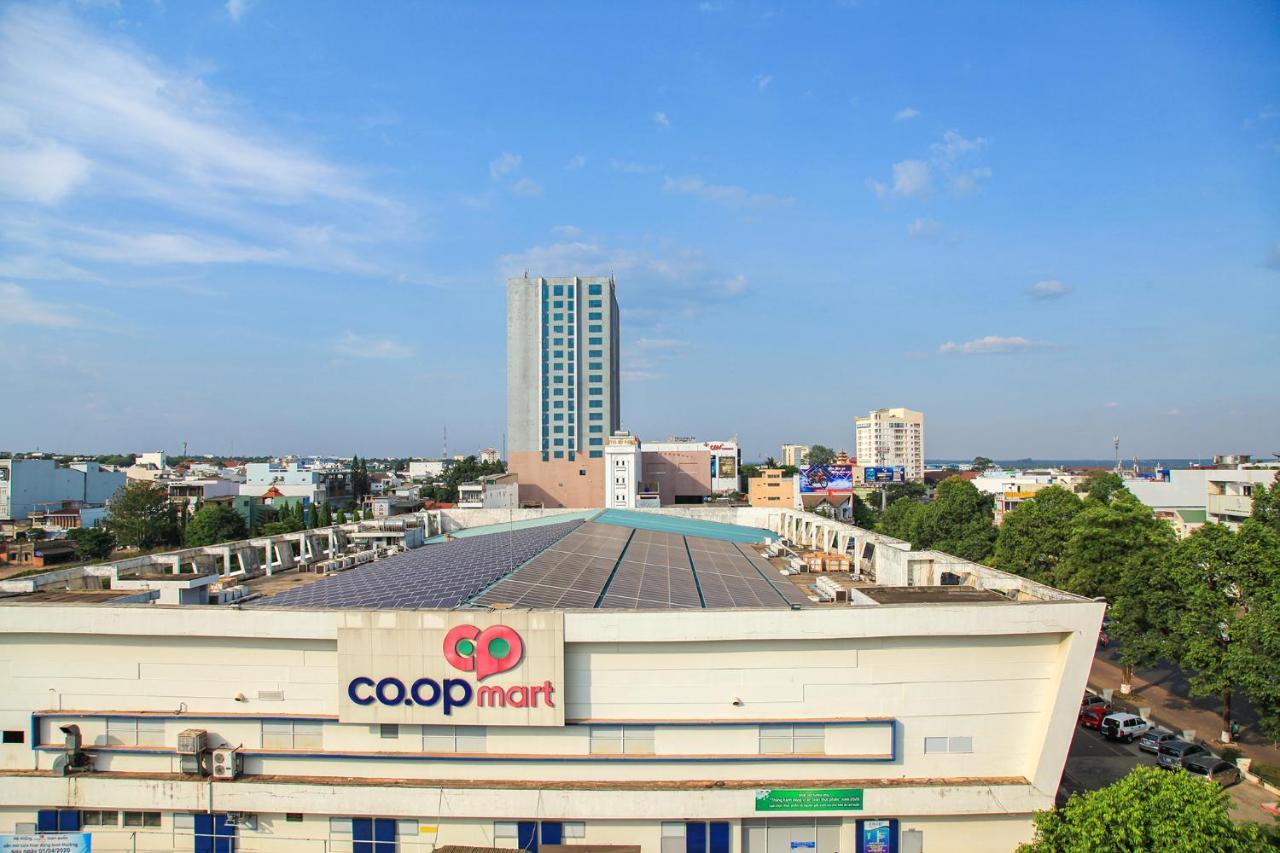 Khách Sạn Hồng Kông Buon Ma Thuot Exterior foto